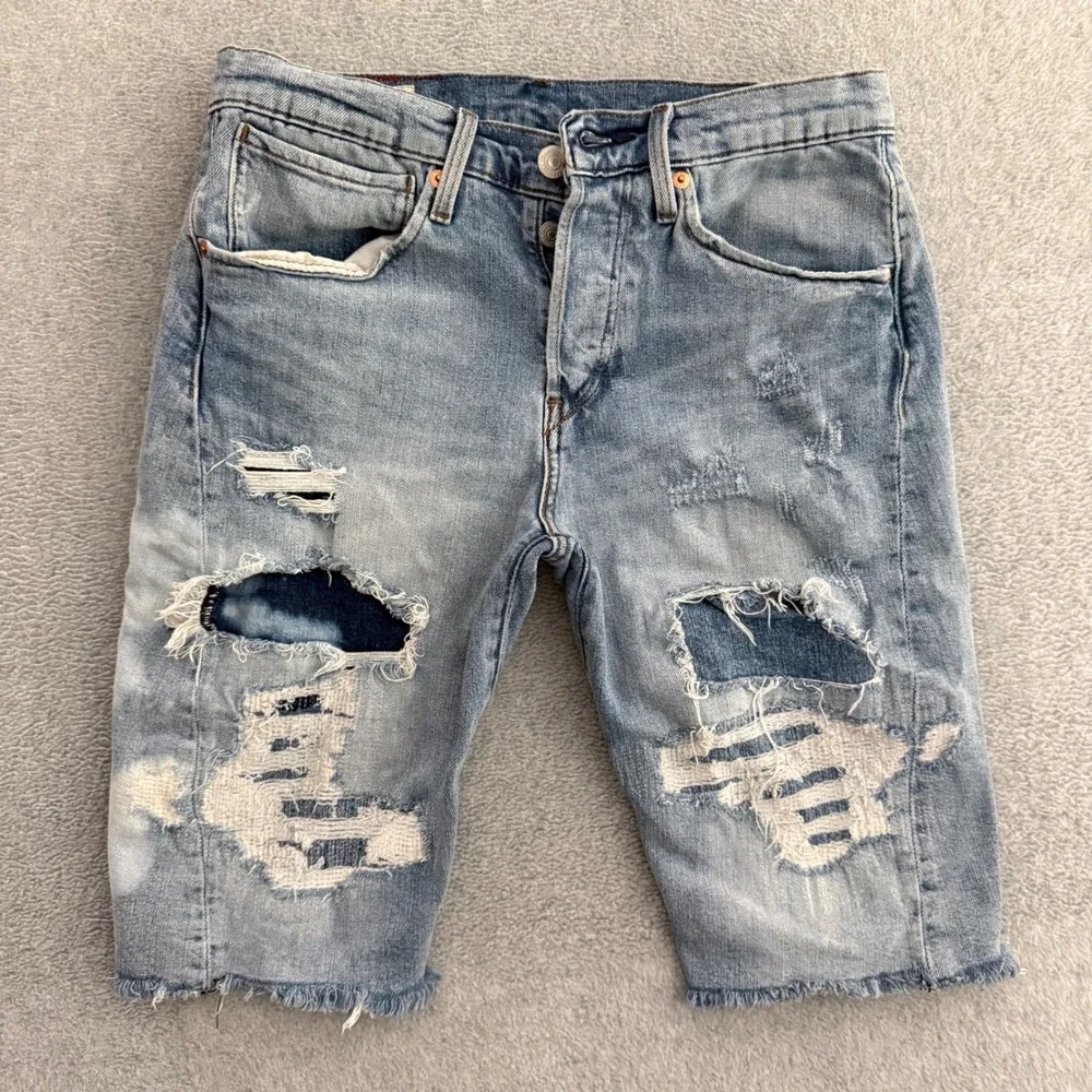 Levis Engineered Jeans LEJ 502 Mens 28 Distressed Patched Denim Shorts Blue